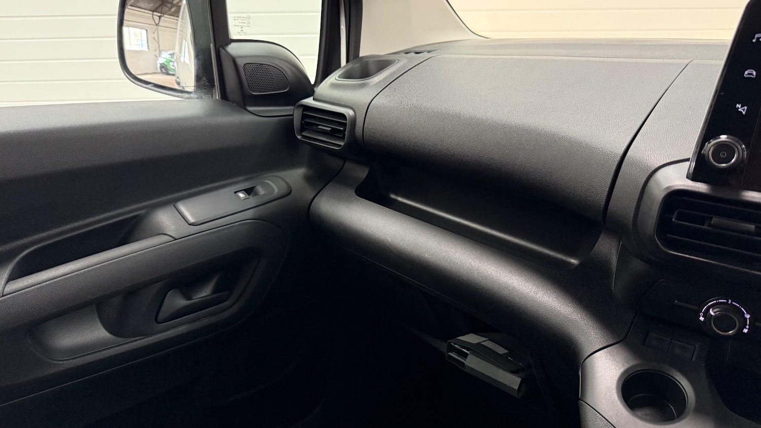 Used Vauxhall Combo 2022 for sale - 76992738: Photo 37