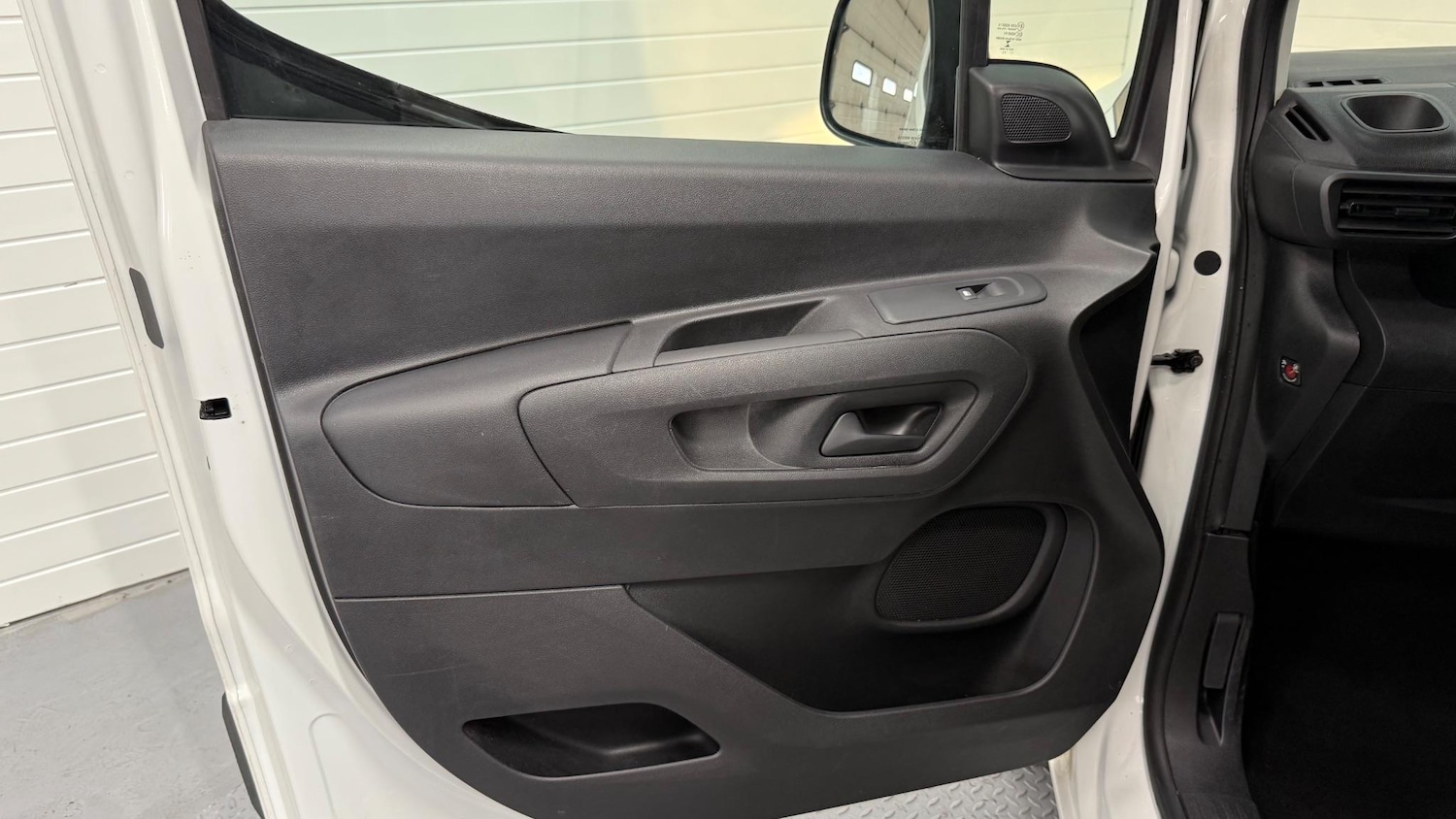 Used Vauxhall Combo 2022 for sale - 76992738: Photo 41