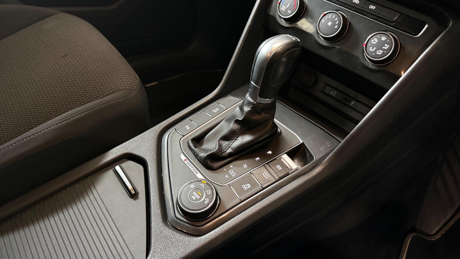 Used Volkswagen Tiguan for sale - 78100009: Photo 31