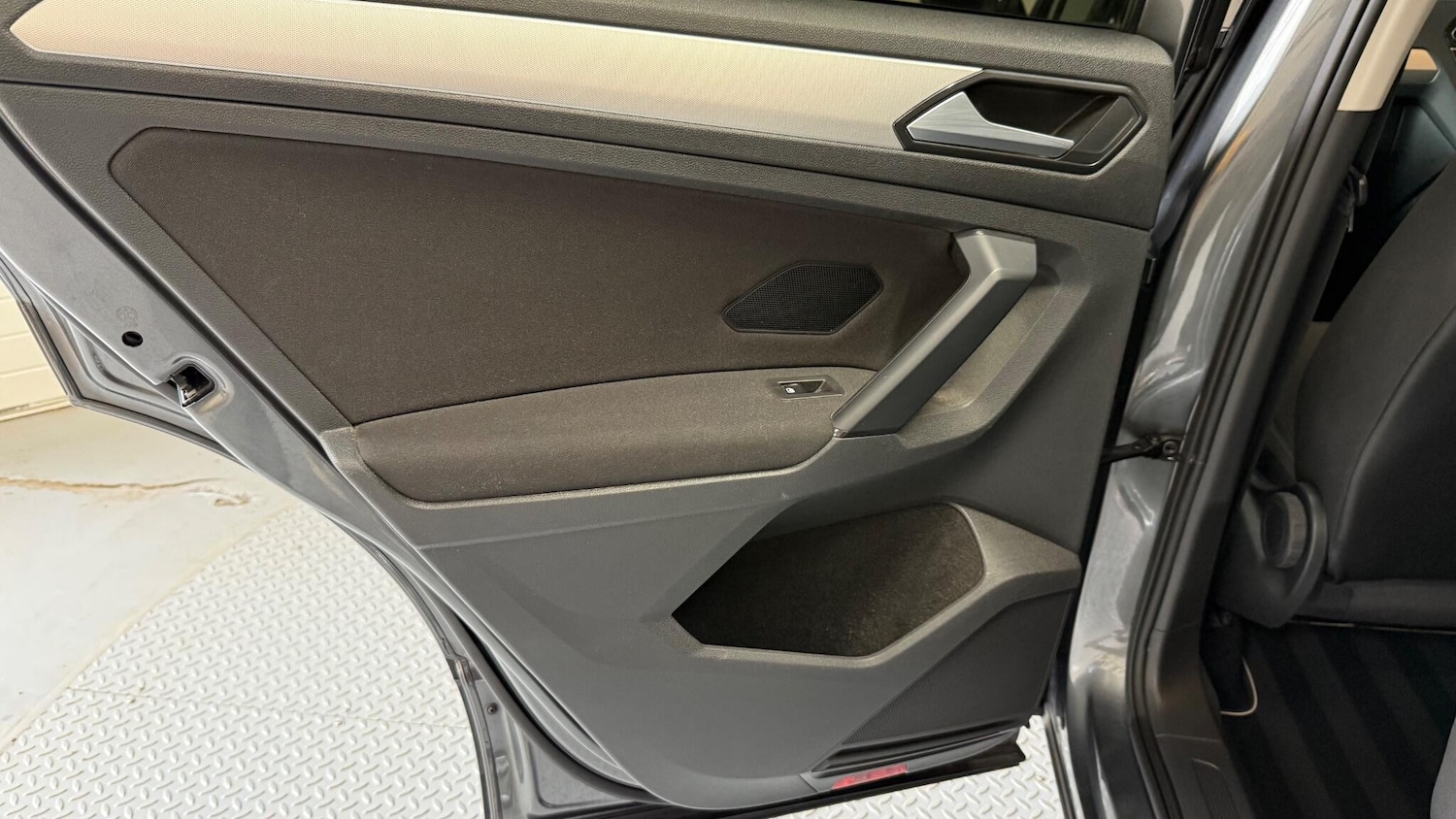 Used Volkswagen Tiguan for sale - 78100009: Photo 42