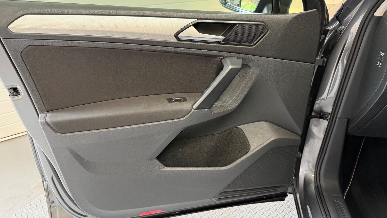 Used Volkswagen Tiguan for sale - 78100009: Photo 47