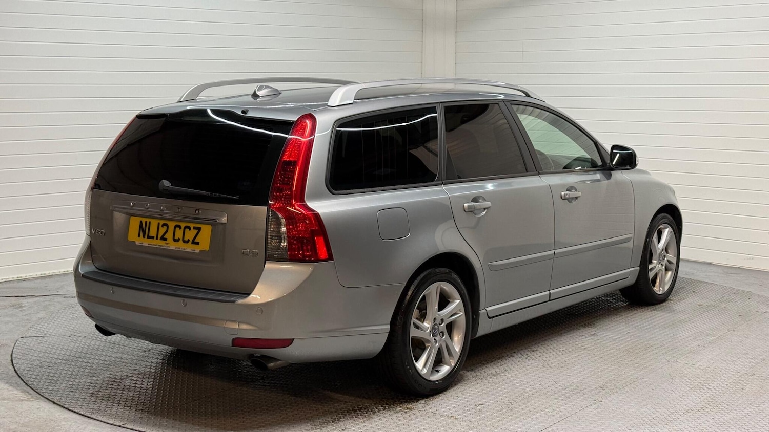 Used Volvo V50 2012 for sale - 77612246: Photo 11