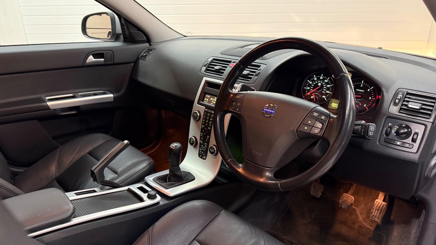 Used Volvo V50 2012 for sale - 77612246: Photo 24