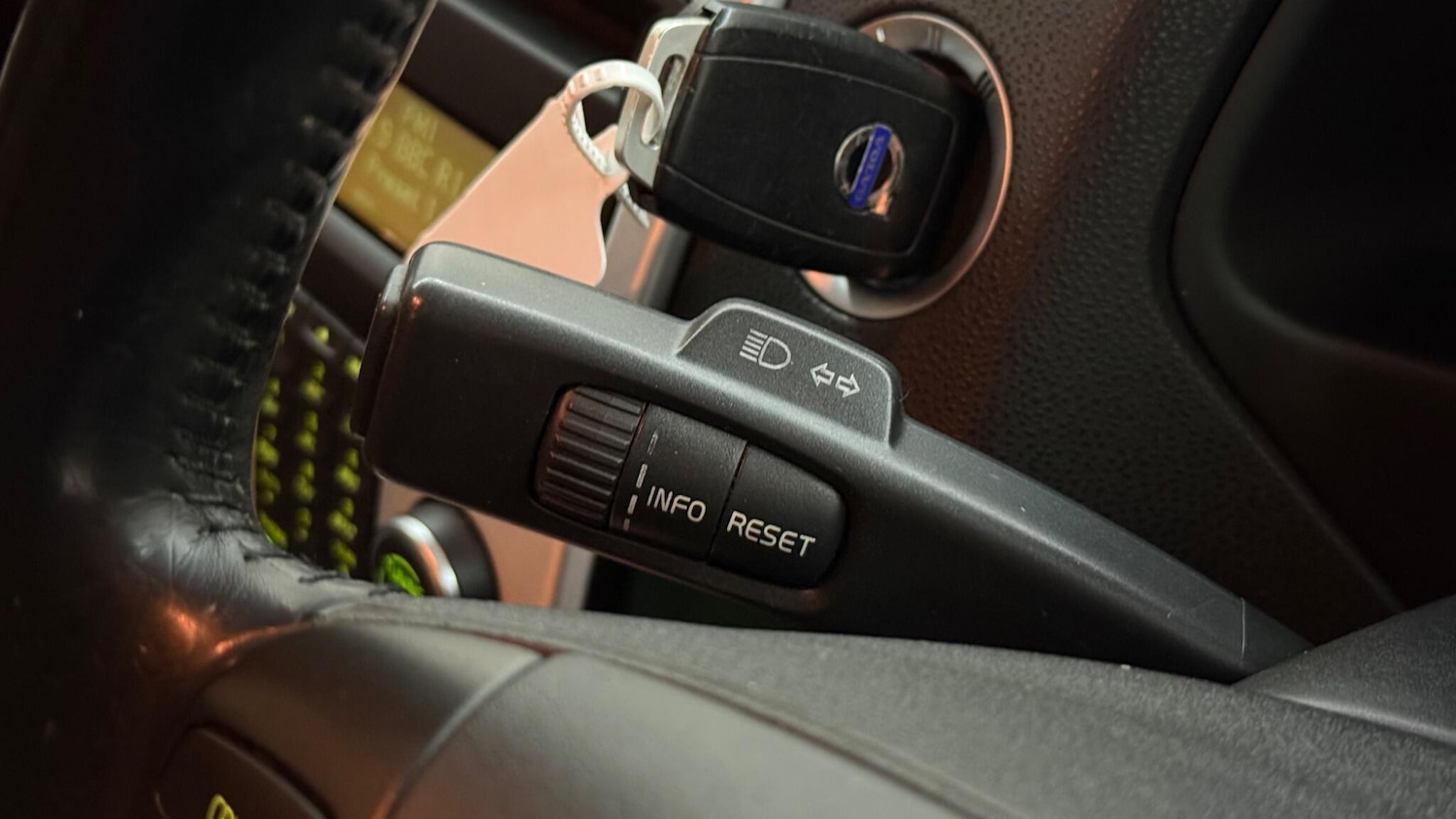 Used Volvo V50 2012 for sale - 77612246: Photo 32