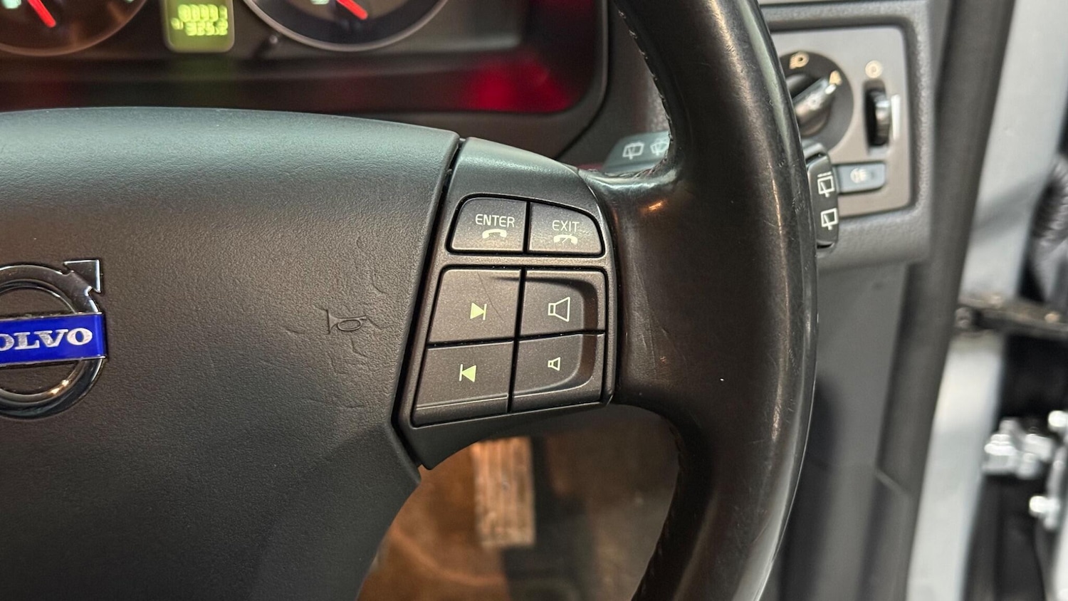 Used Volvo V50 2012 for sale - 77612246: Photo 35