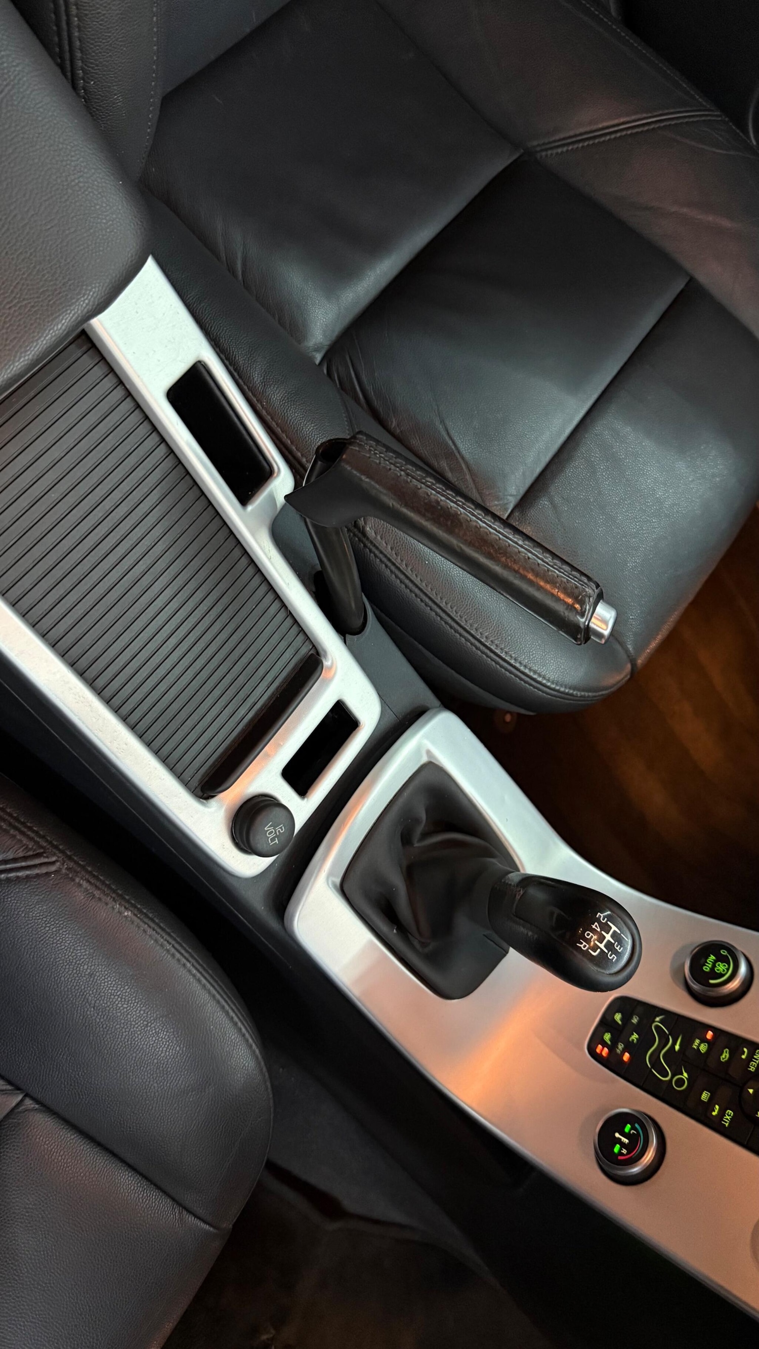 Used Volvo V50 2012 for sale - 77612246: Photo 39