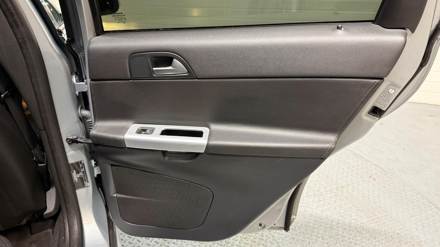 Used Volvo V50 2012 for sale - 77612246: Photo 44