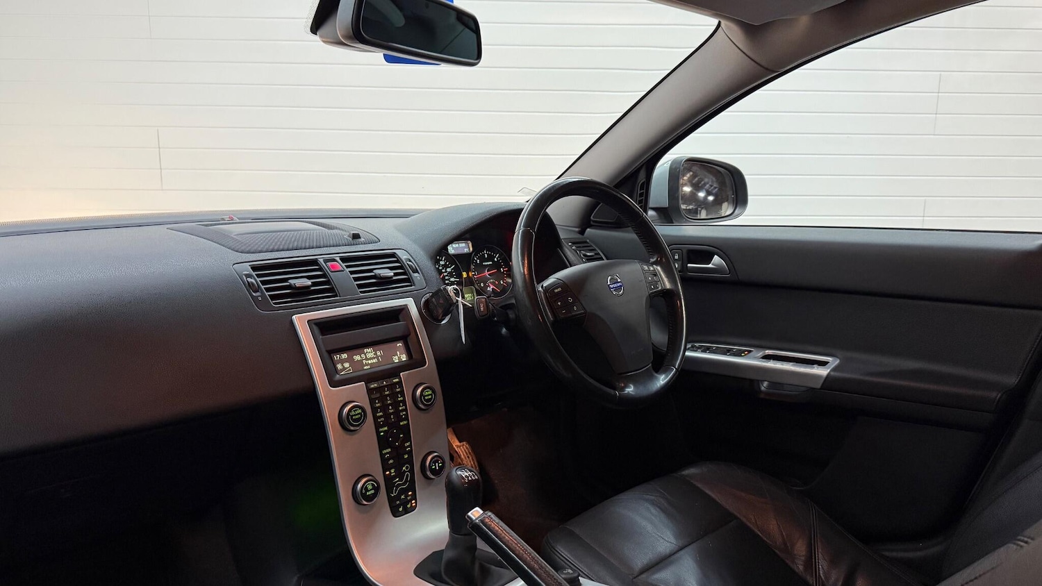 Used Volvo V50 2012 for sale - 77612246: Photo 51