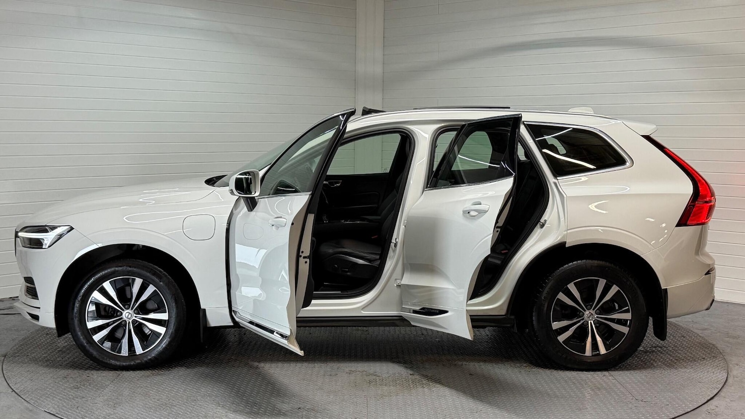 Used Volvo XC60 2021 for sale - 76592505: Photo 13