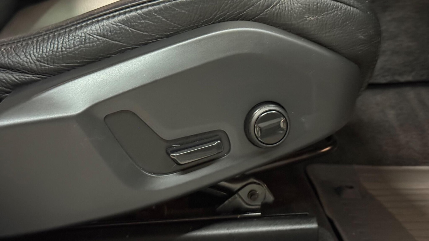 Used Volvo XC60 2021 for sale - 76592505: Photo 24