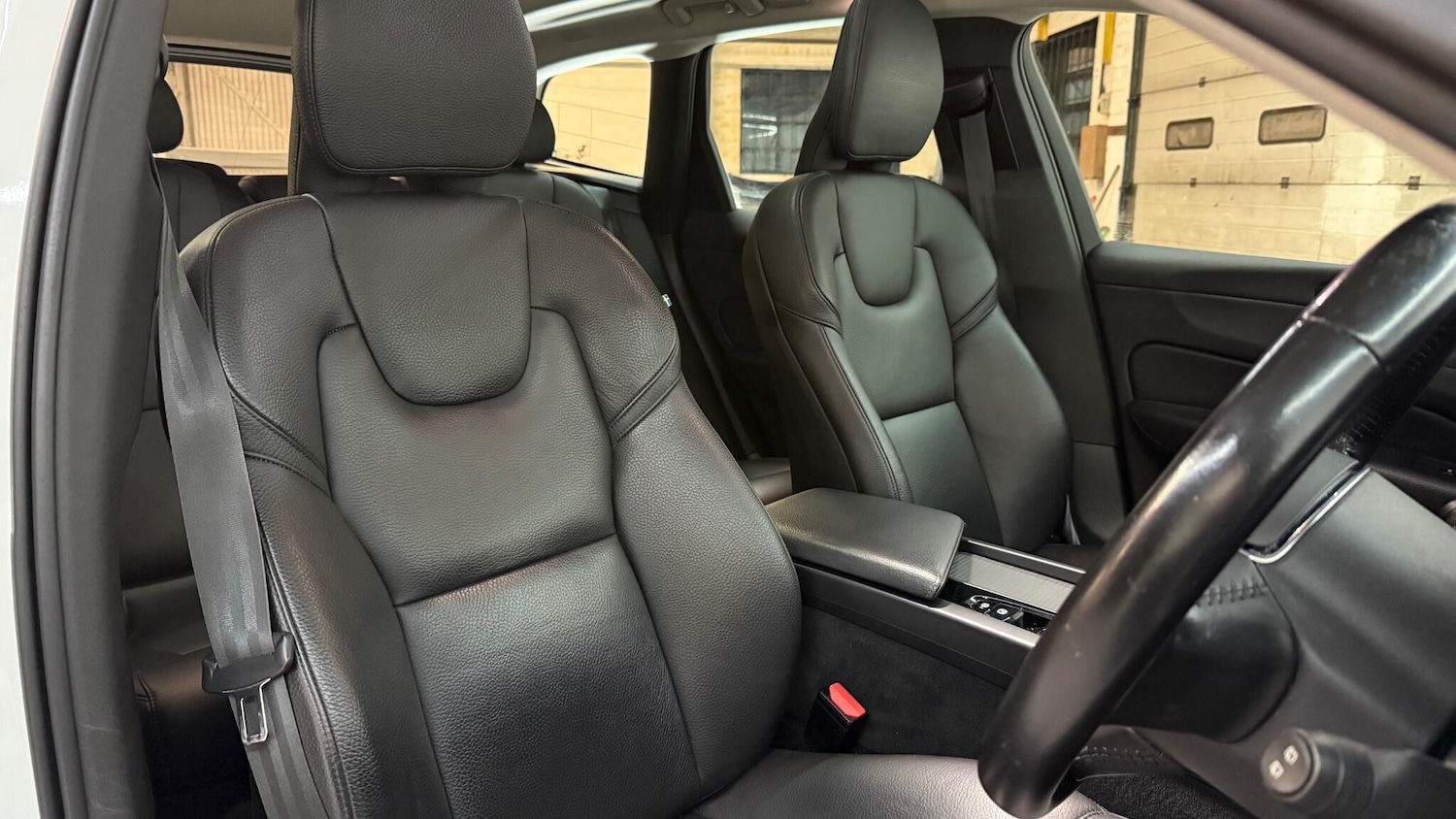 Used Volvo XC60 2021 for sale - 76592505: Photo 26