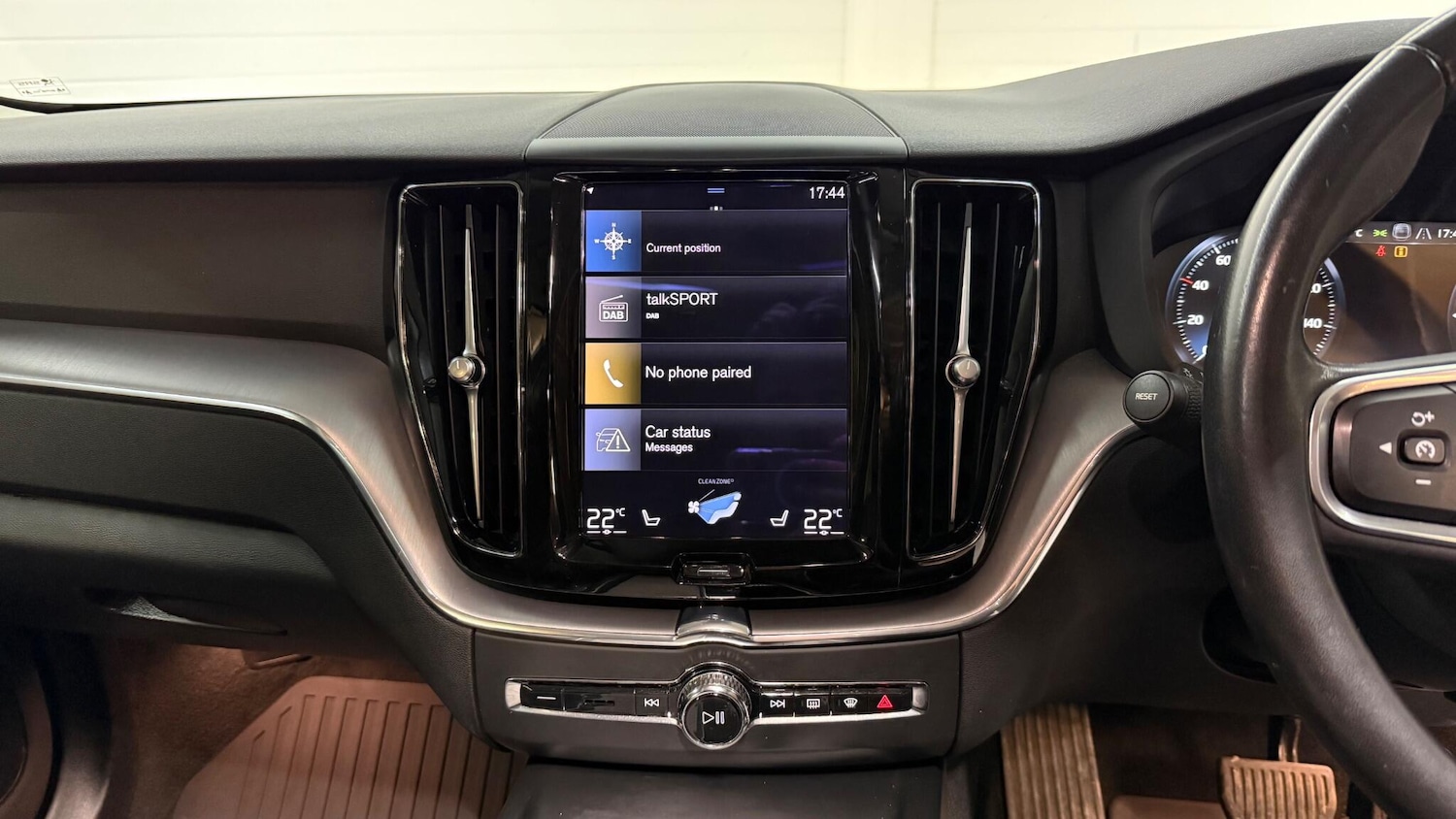 Used Volvo XC60 2021 for sale - 76592505: Photo 36