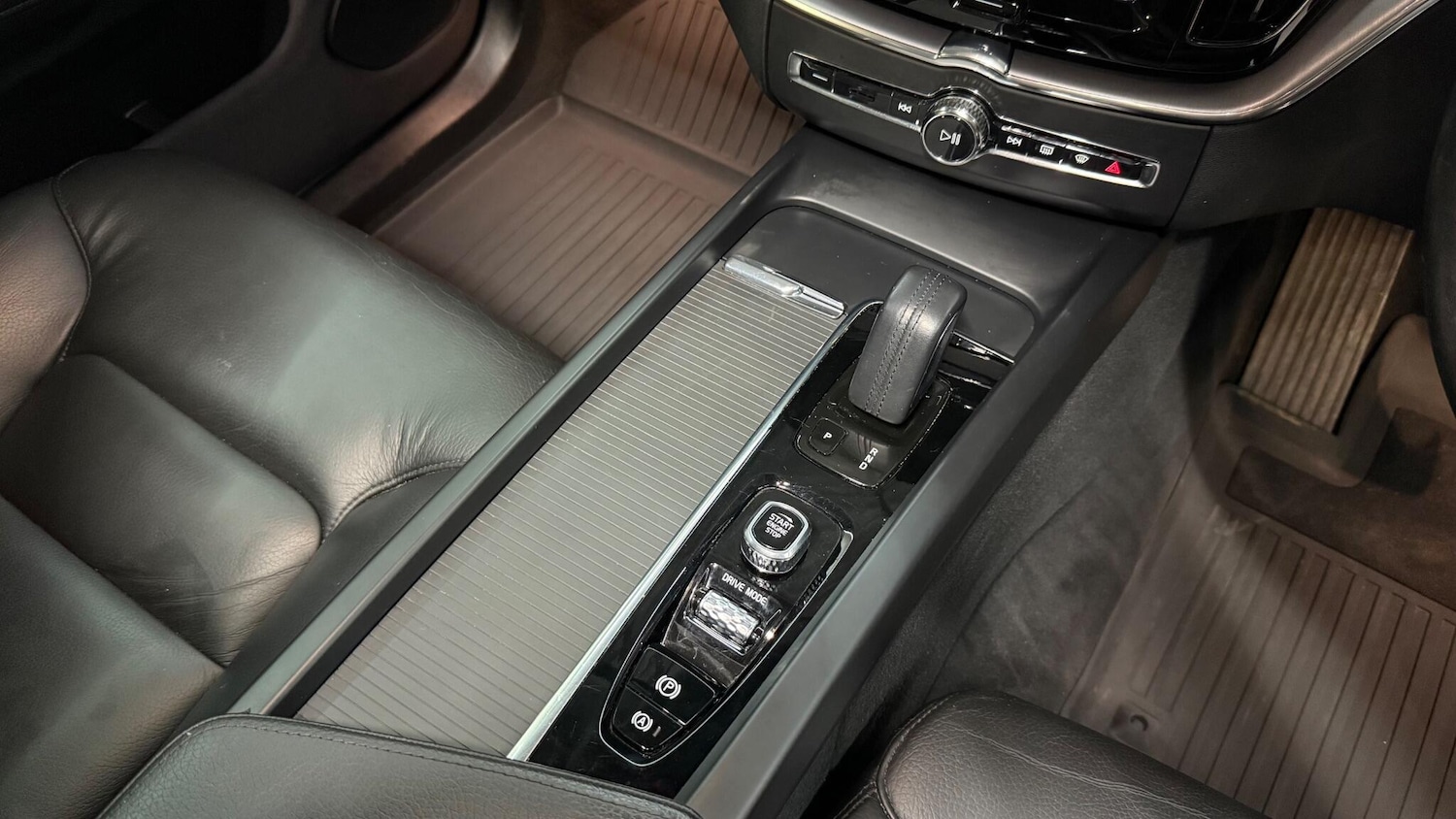 Used Volvo XC60 2021 for sale - 76592505: Photo 40