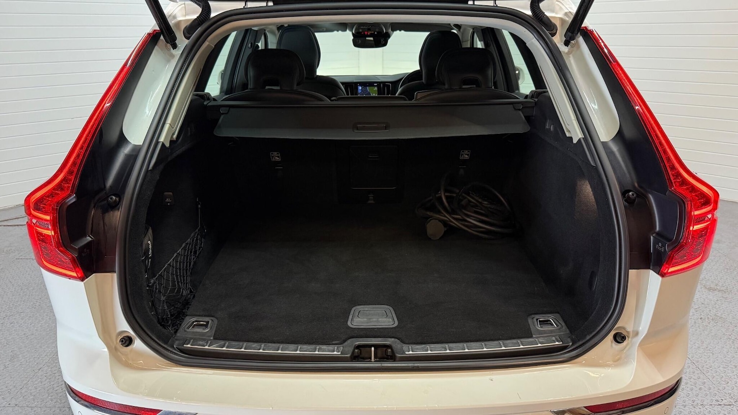 Used Volvo XC60 2021 for sale - 76592505: Photo 48