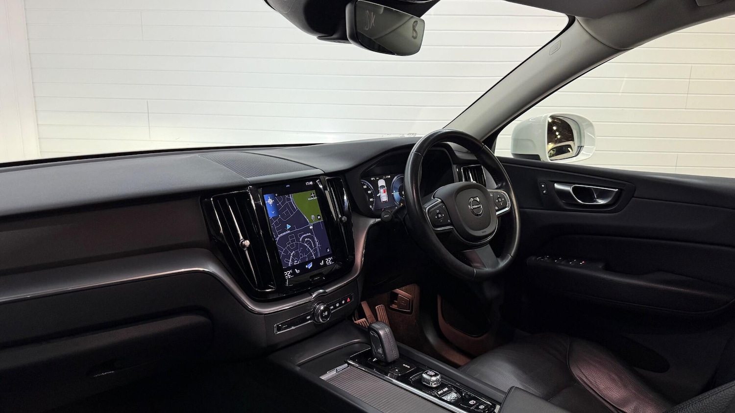 Used Volvo XC60 2021 for sale - 76592505: Photo 60