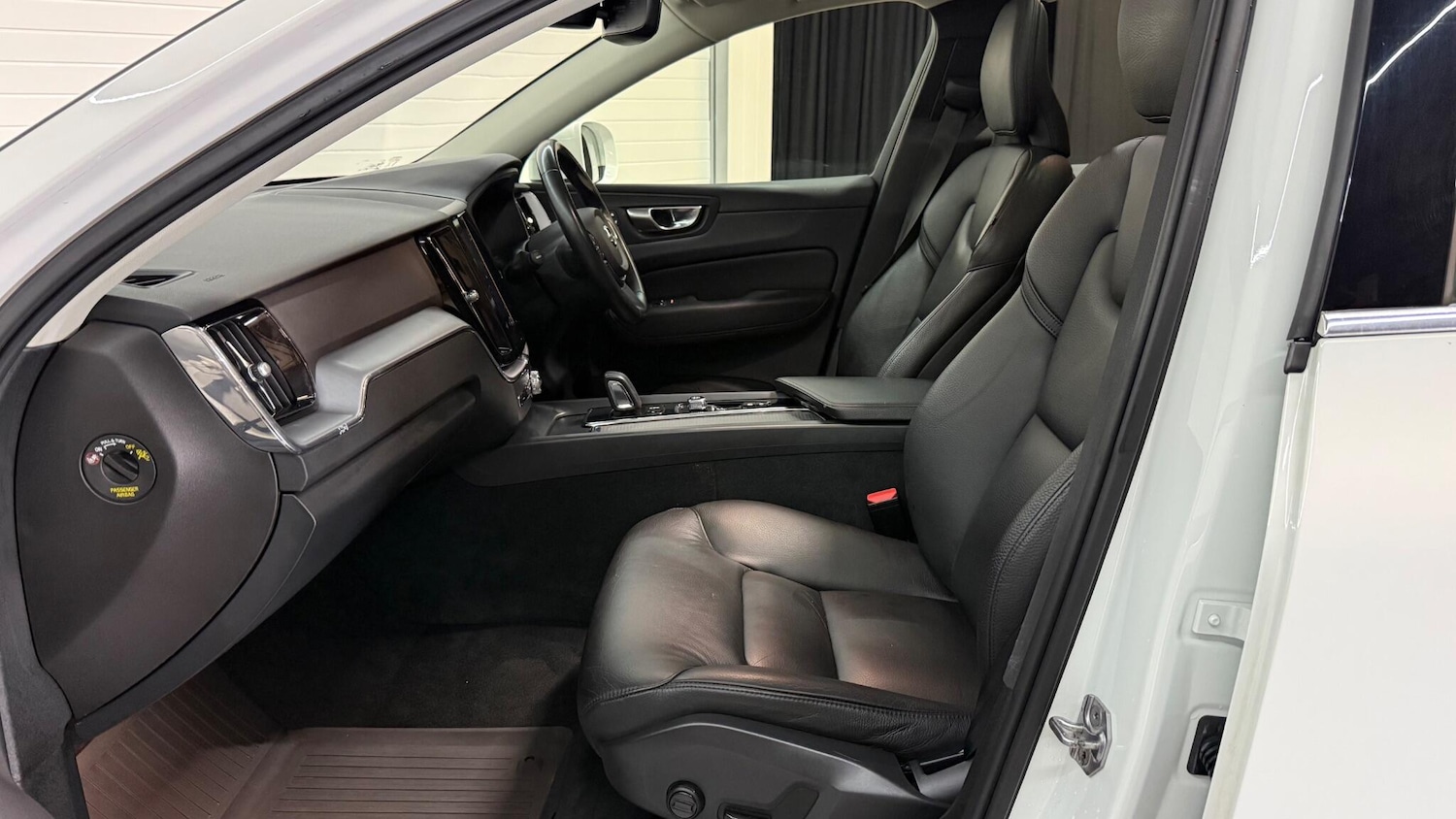 Used Volvo XC60 2021 for sale - 76592505: Photo 62