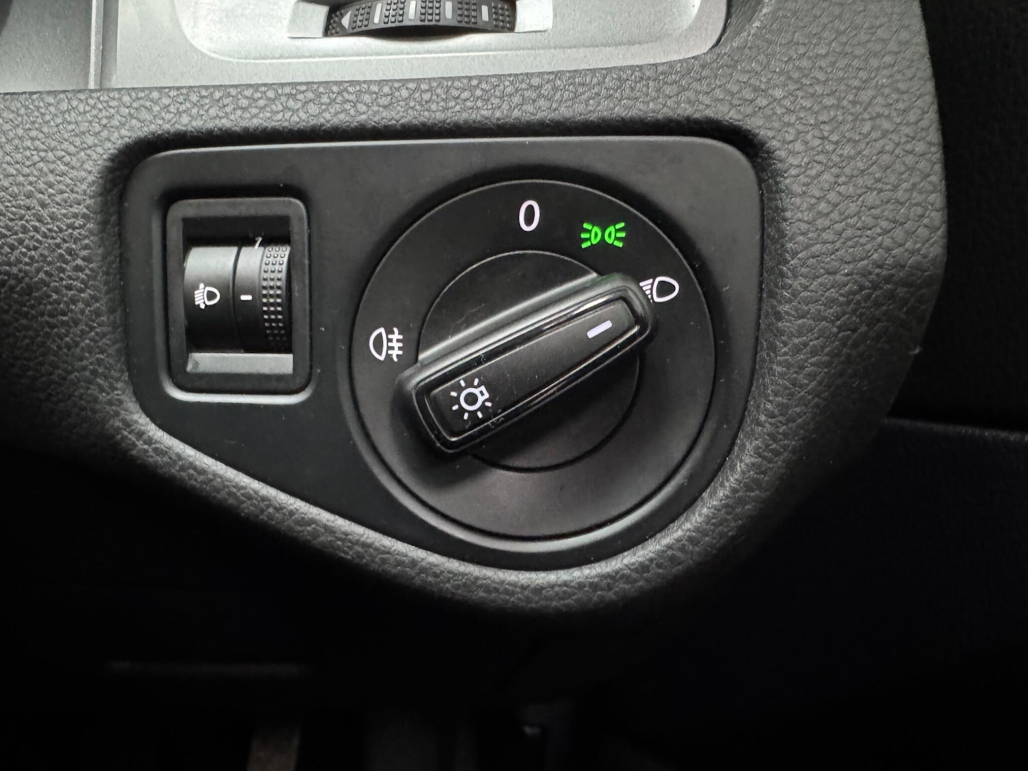 Used Volkswagen Golf 2014 for sale - 77539971: Photo 17