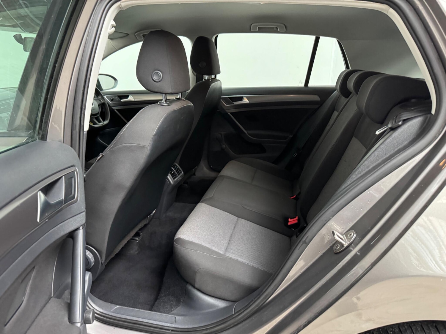 Used Volkswagen Golf 2014 for sale - 77539971: Photo 8