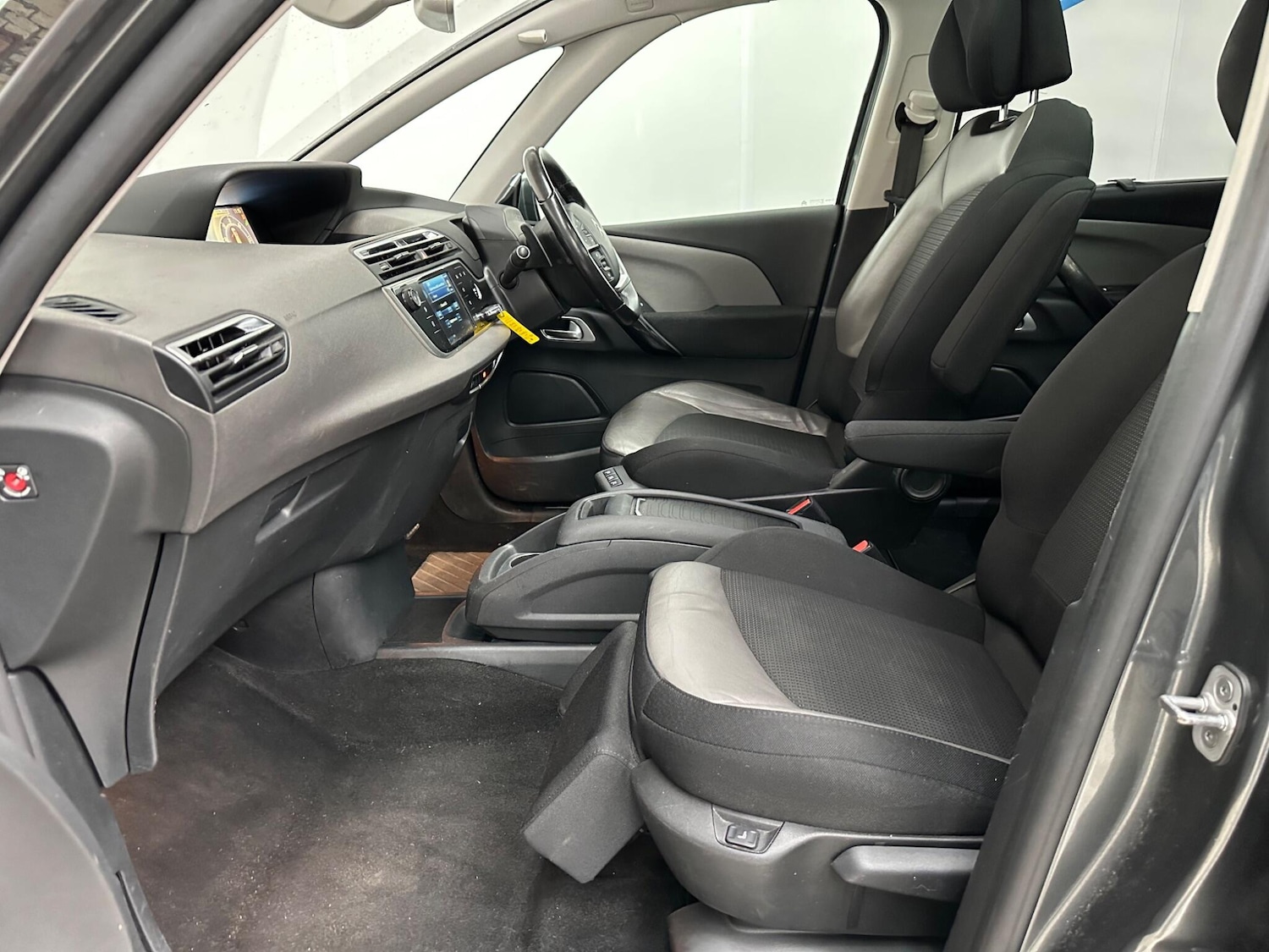 Used Citroen Grand C4 Picasso 2015 for sale - 77539956: Photo 11