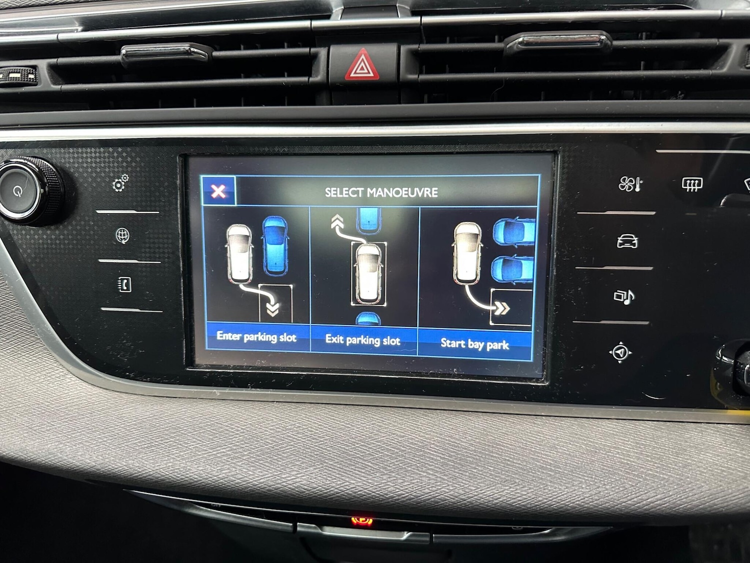 Used Citroen Grand C4 Picasso 2015 for sale - 77539956: Photo 20