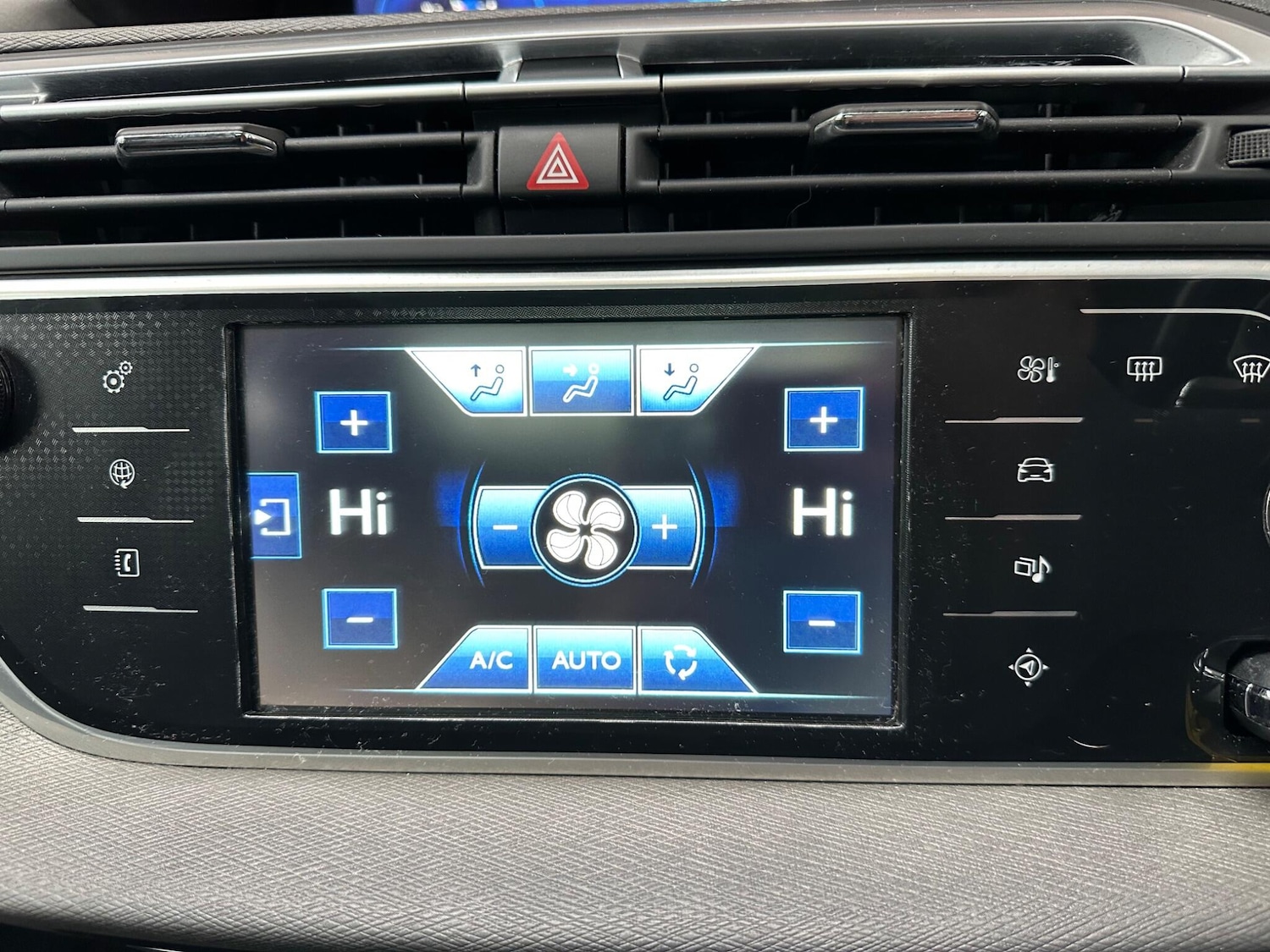 Used Citroen Grand C4 Picasso 2015 for sale - 77539956: Photo 22