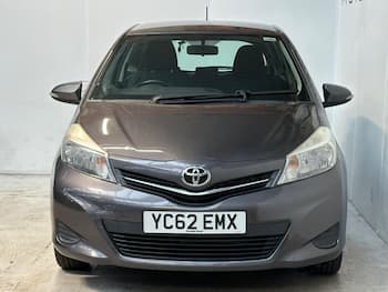 Used Toyota Yaris 2012 for sale - 79720311: Photo
