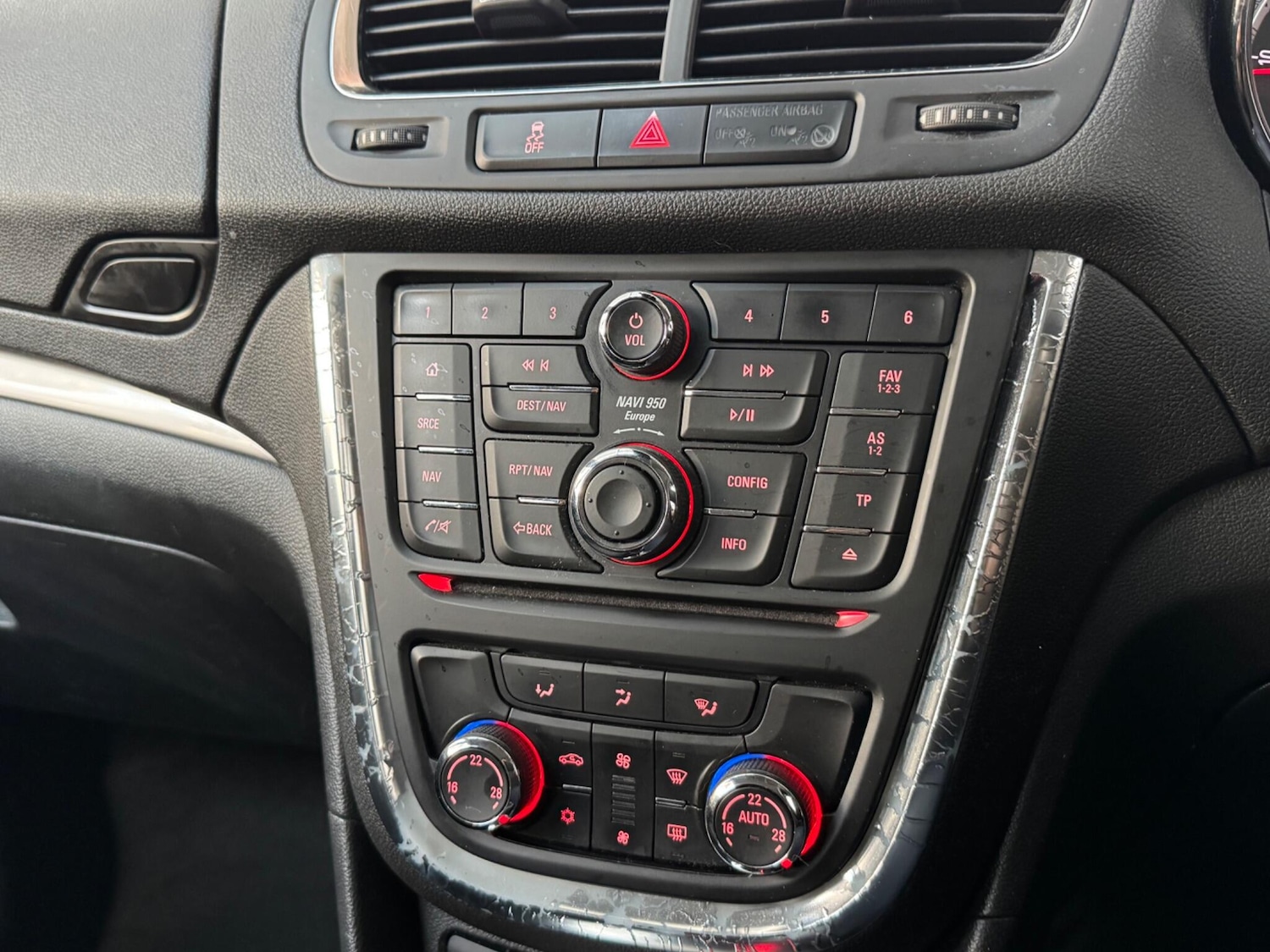 Used Vauxhall Mokka 2015 for sale - 77983078: Photo 14