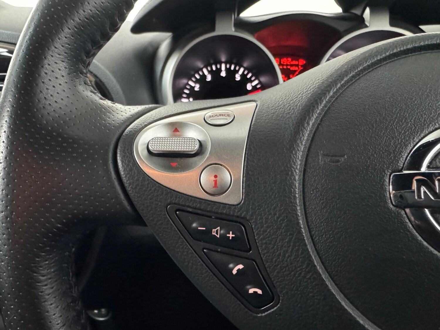 Used Nissan Juke 2016 for sale - 78206845: Photo 23