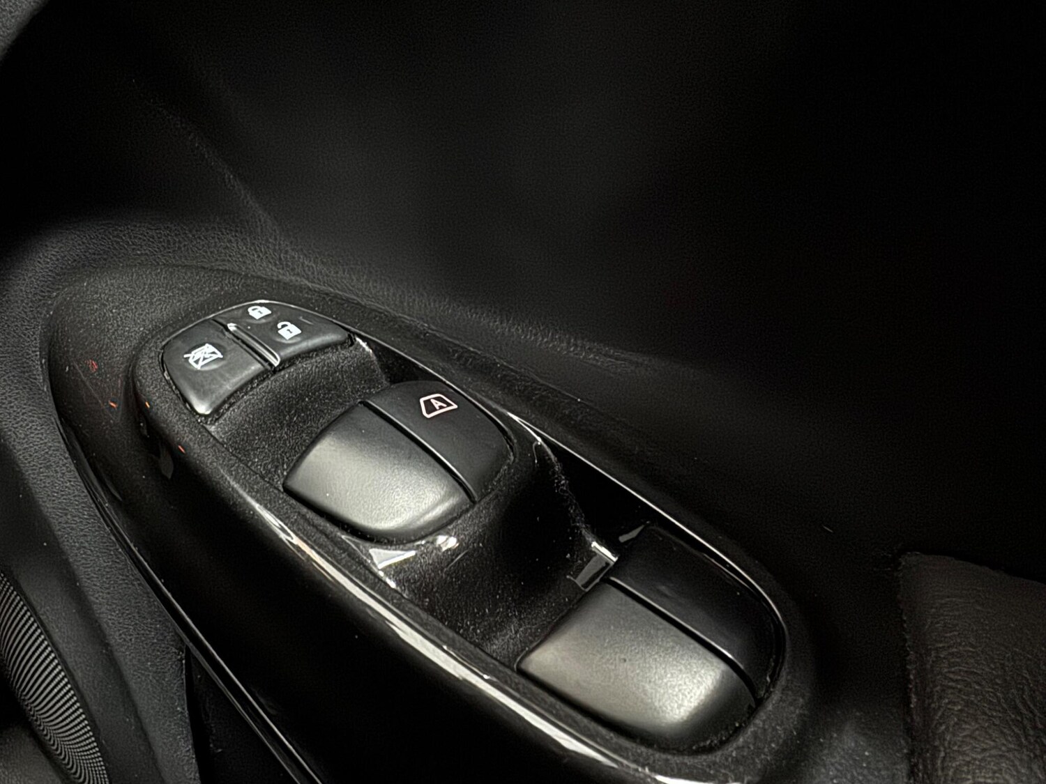 Used Nissan Juke 2016 for sale - 78206845: Photo 25