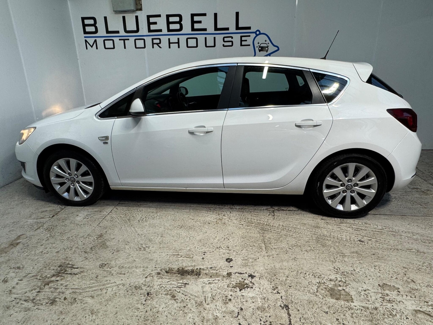 Used Vauxhall Astra 2013 for sale - 77413999: Photo 8