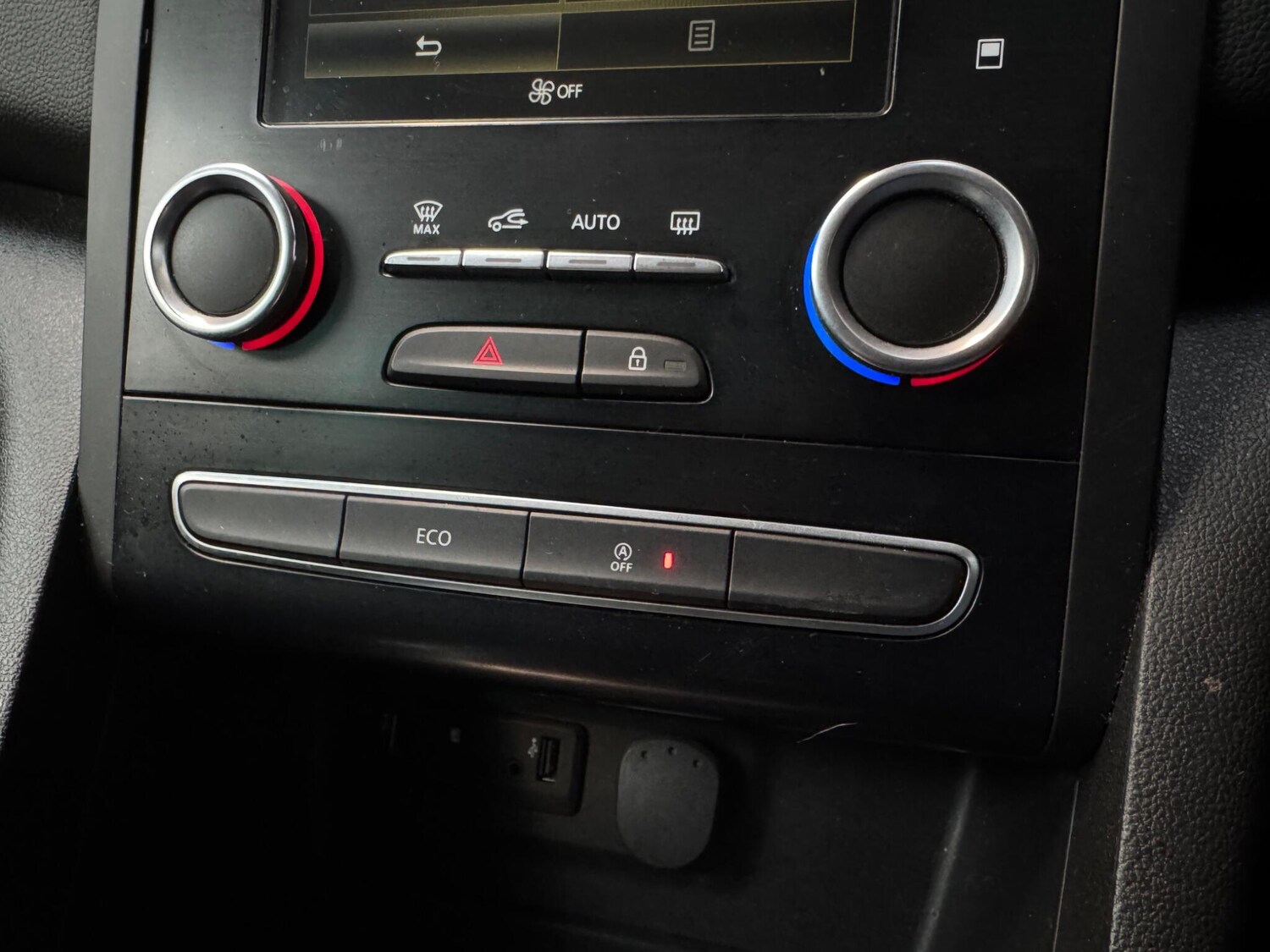 Used Renault Megane 2017 for sale - 77841720: Photo 20