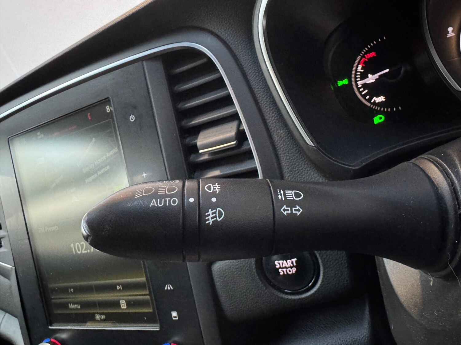 Used Renault Megane 2017 for sale - 77841720: Photo 25