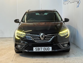 Used Renault Megane 2017 for sale - 77841720: Photo