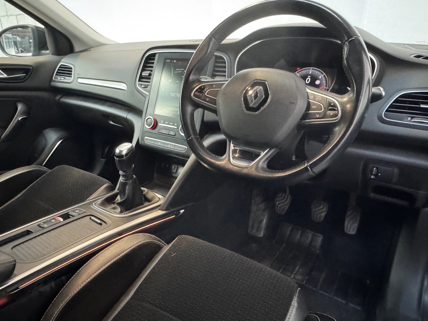 Used Renault Megane 2017 for sale - 77841720: Photo 4