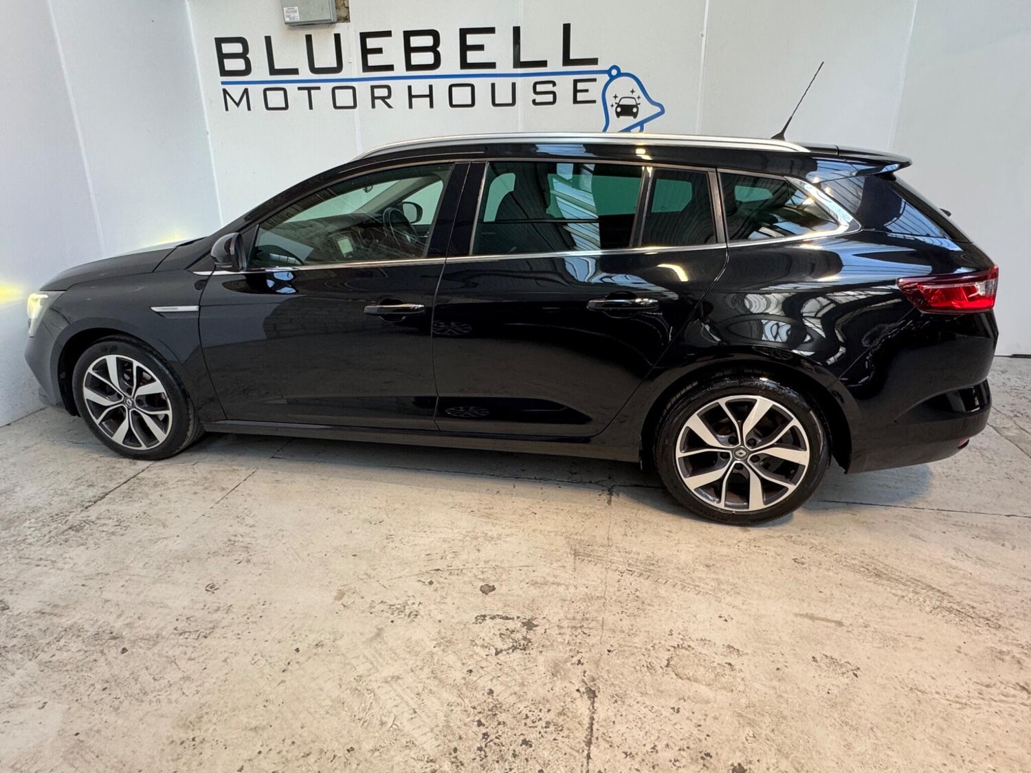 Used Renault Megane 2017 for sale - 77841720: Photo 8