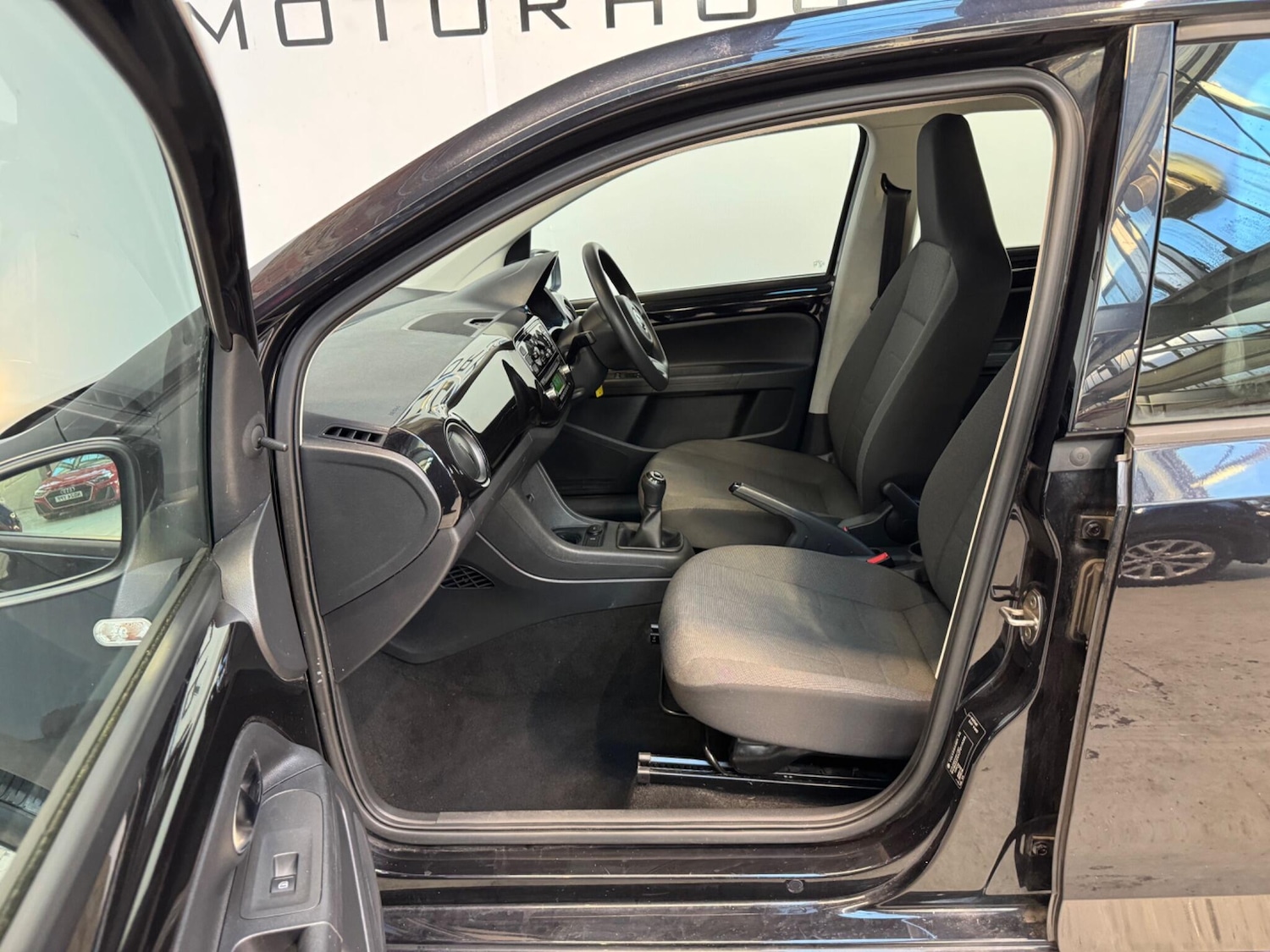 Used Volkswagen up! 2015 for sale - 77983049: Photo 10