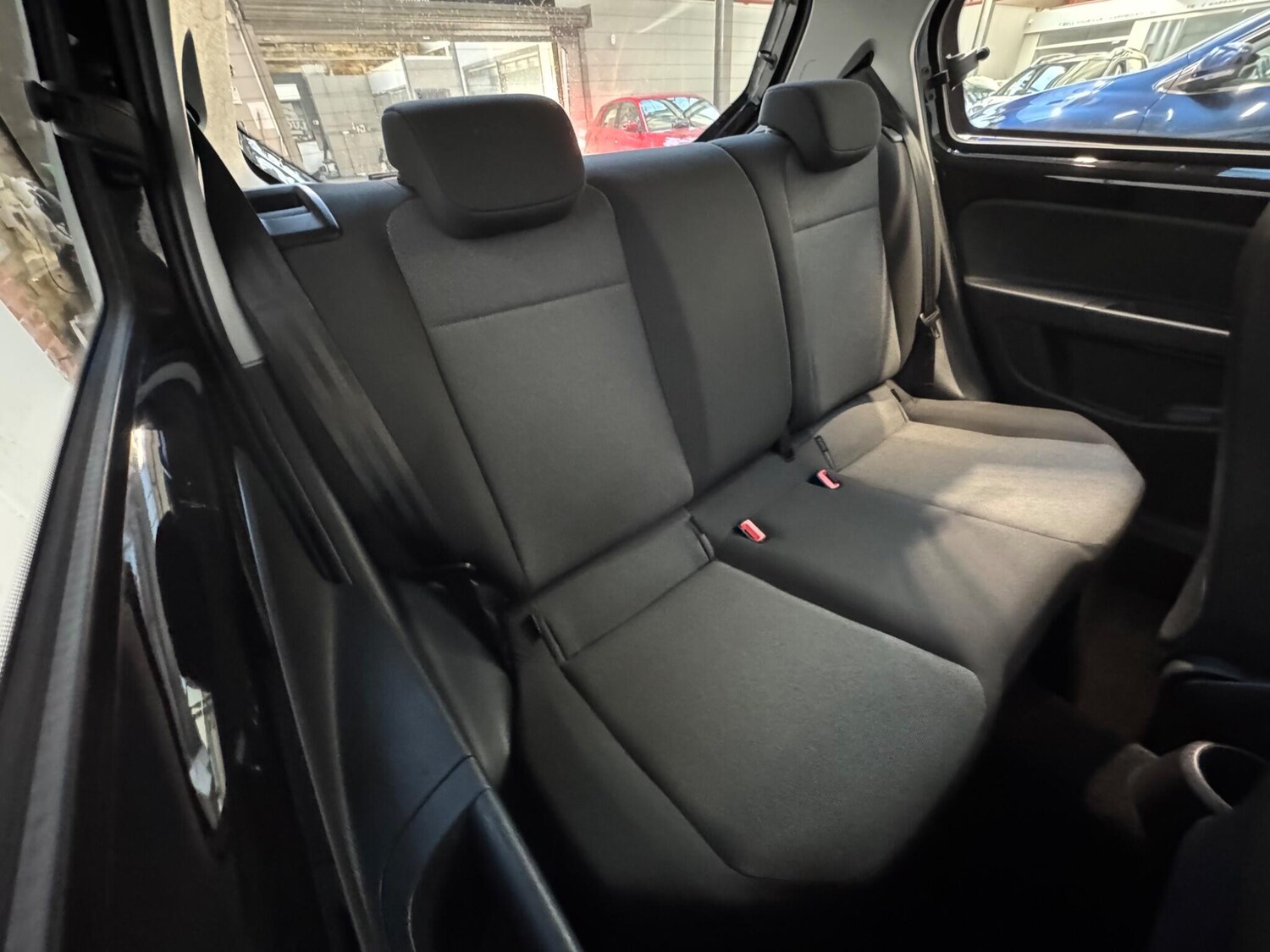 Used Volkswagen up! 2015 for sale - 77983049: Photo 12