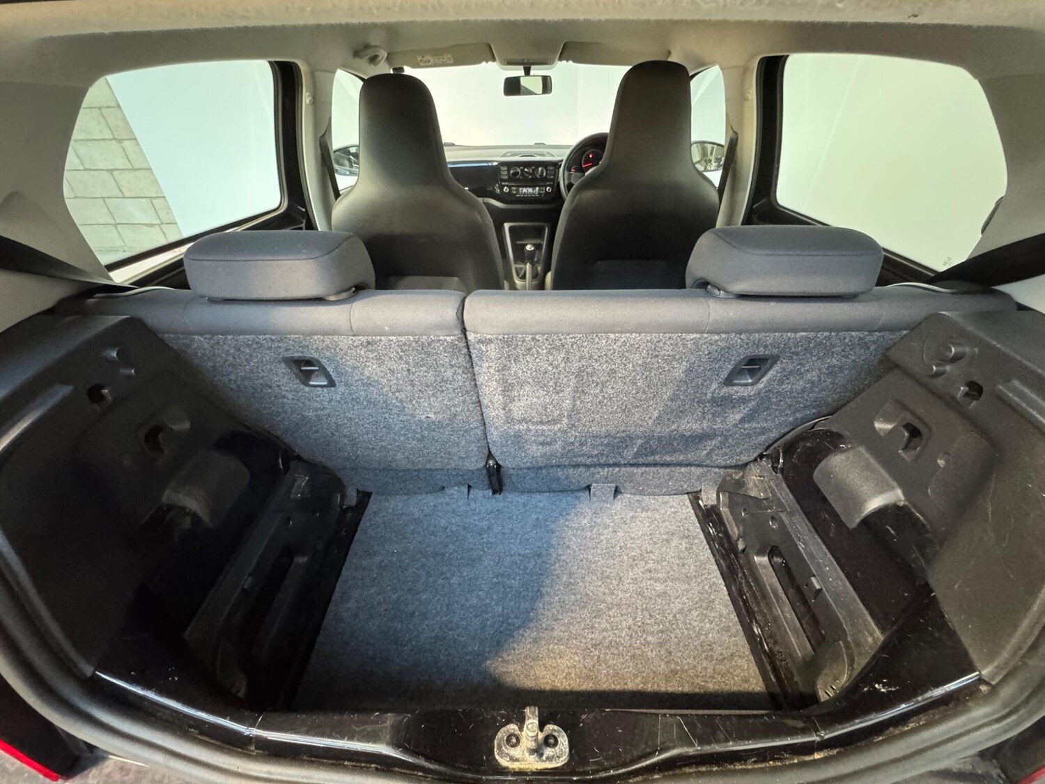 Used Volkswagen up! 2015 for sale - 77983049: Photo 17