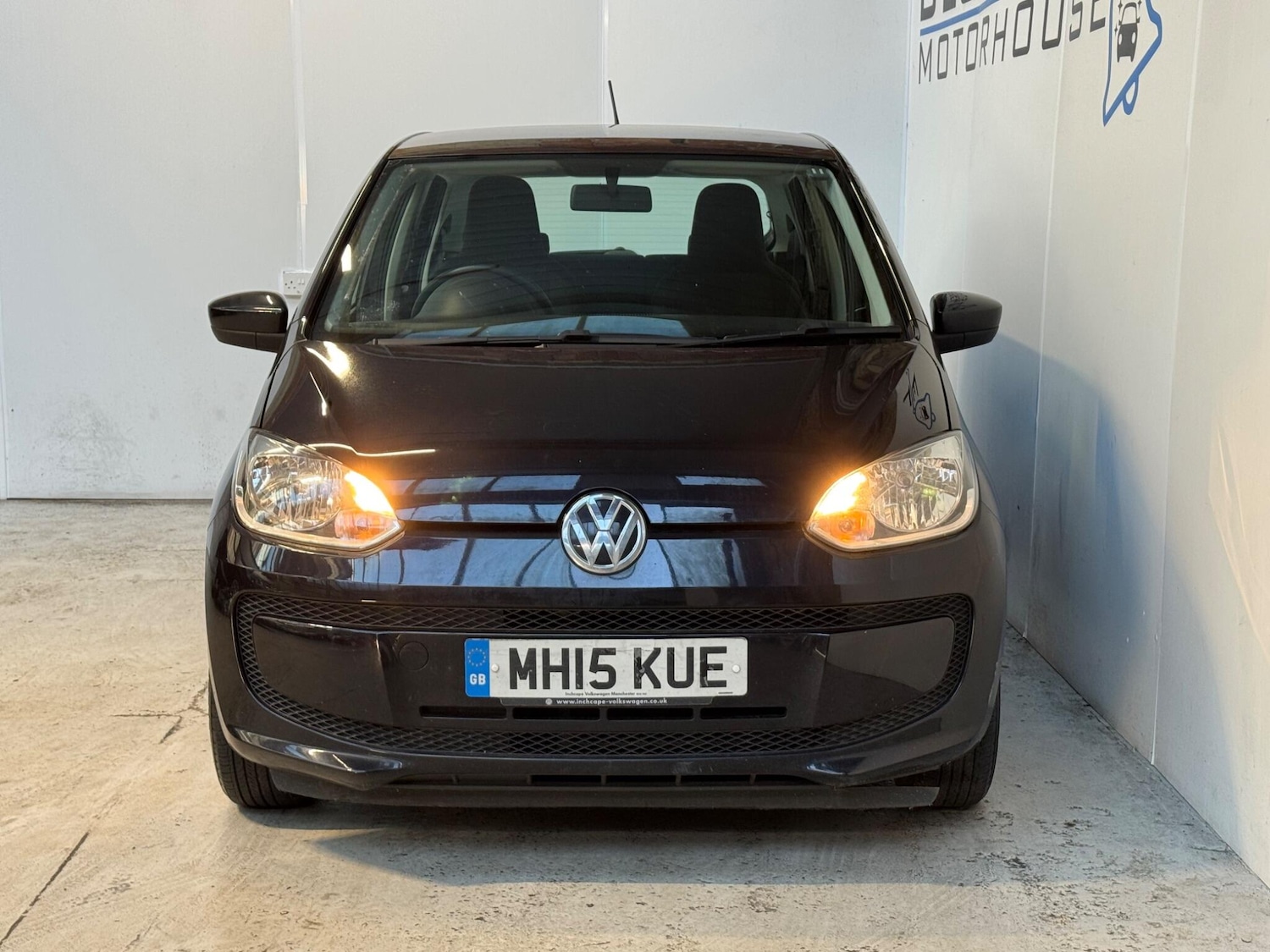 Used Volkswagen up! 2015 for sale - 77983049: Photo 2