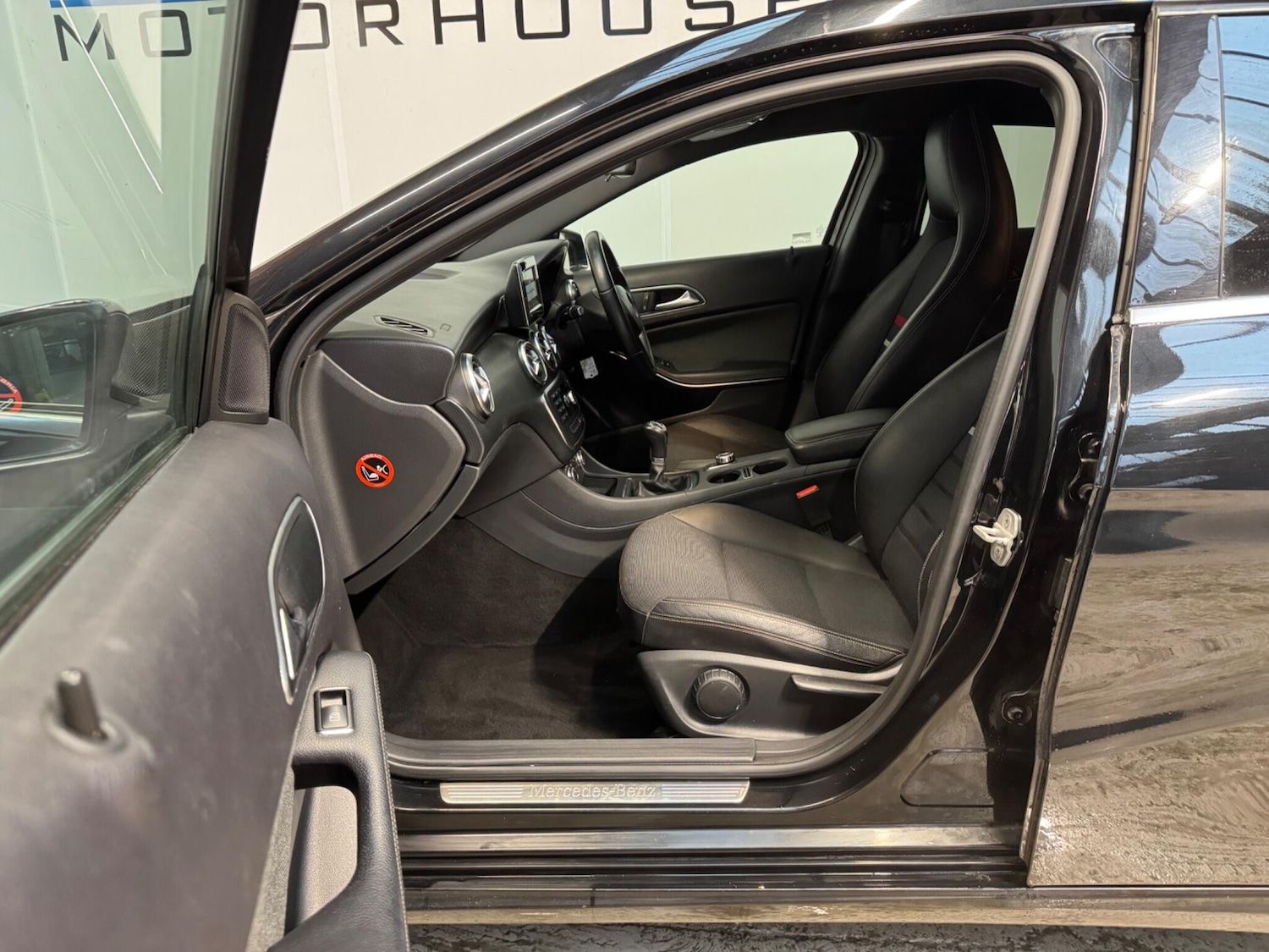 Used Mercedes-Benz A-Class 2014 for sale - 77471000: Photo 10