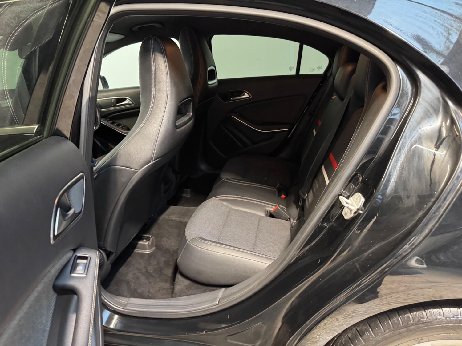 Used Mercedes-Benz A-Class 2014 for sale - 77471000: Photo 11