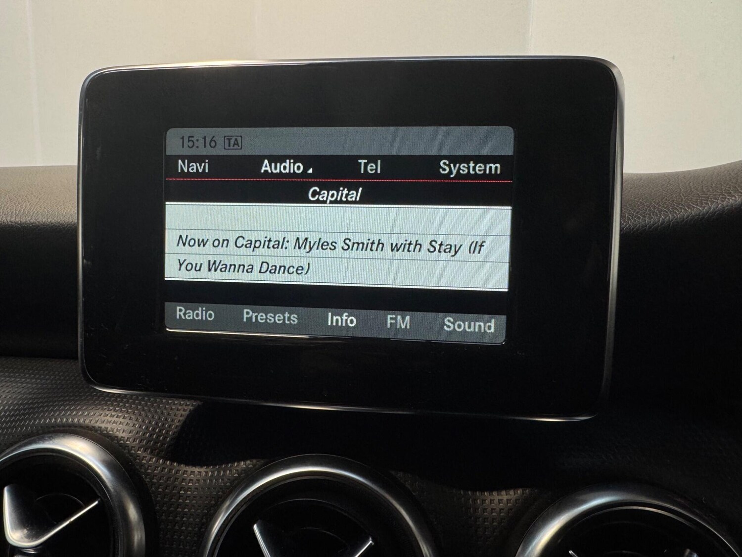 Used Mercedes-Benz A-Class 2014 for sale - 77471000: Photo 15