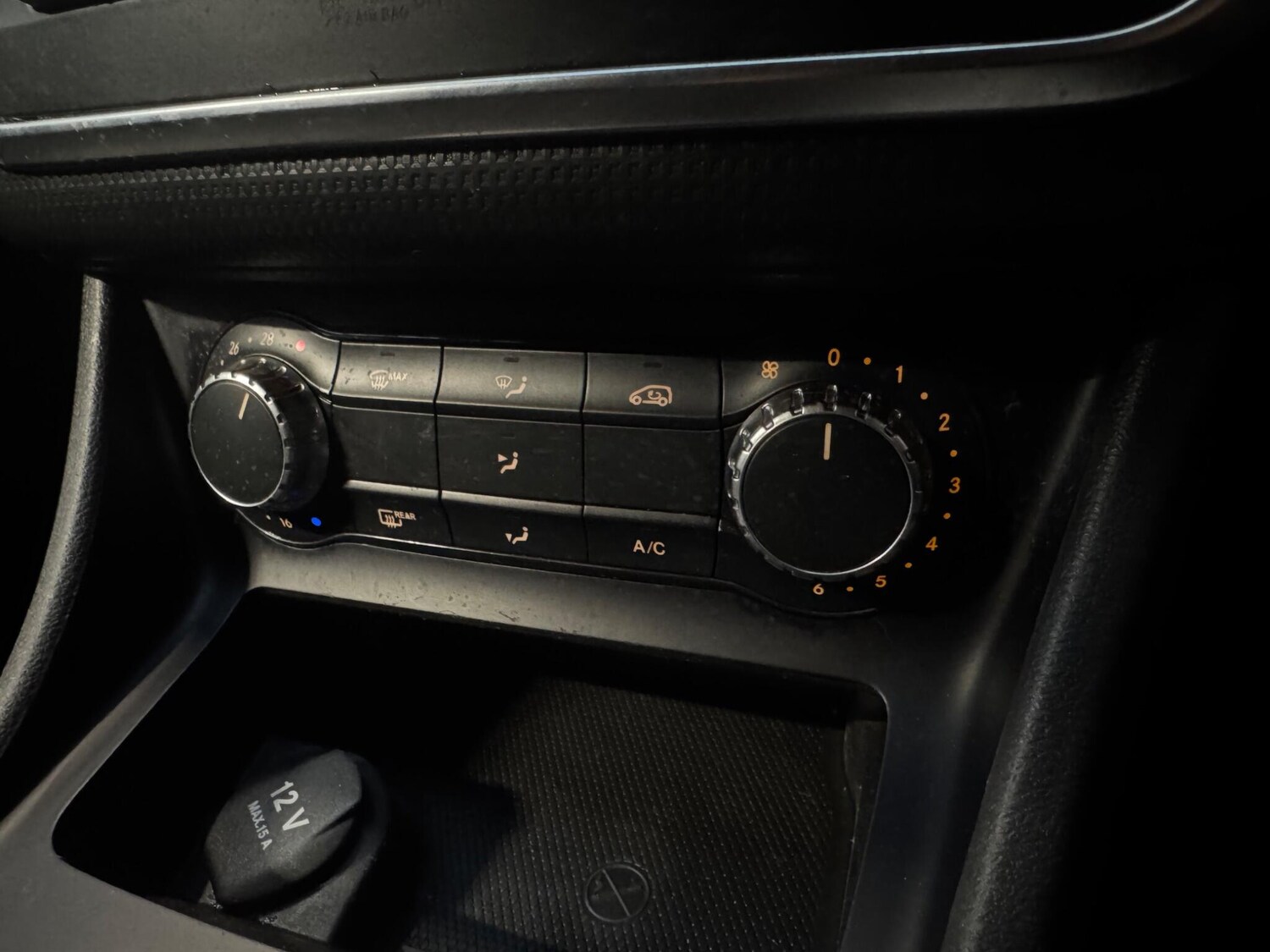 Used Mercedes-Benz A-Class 2014 for sale - 77471000: Photo 18