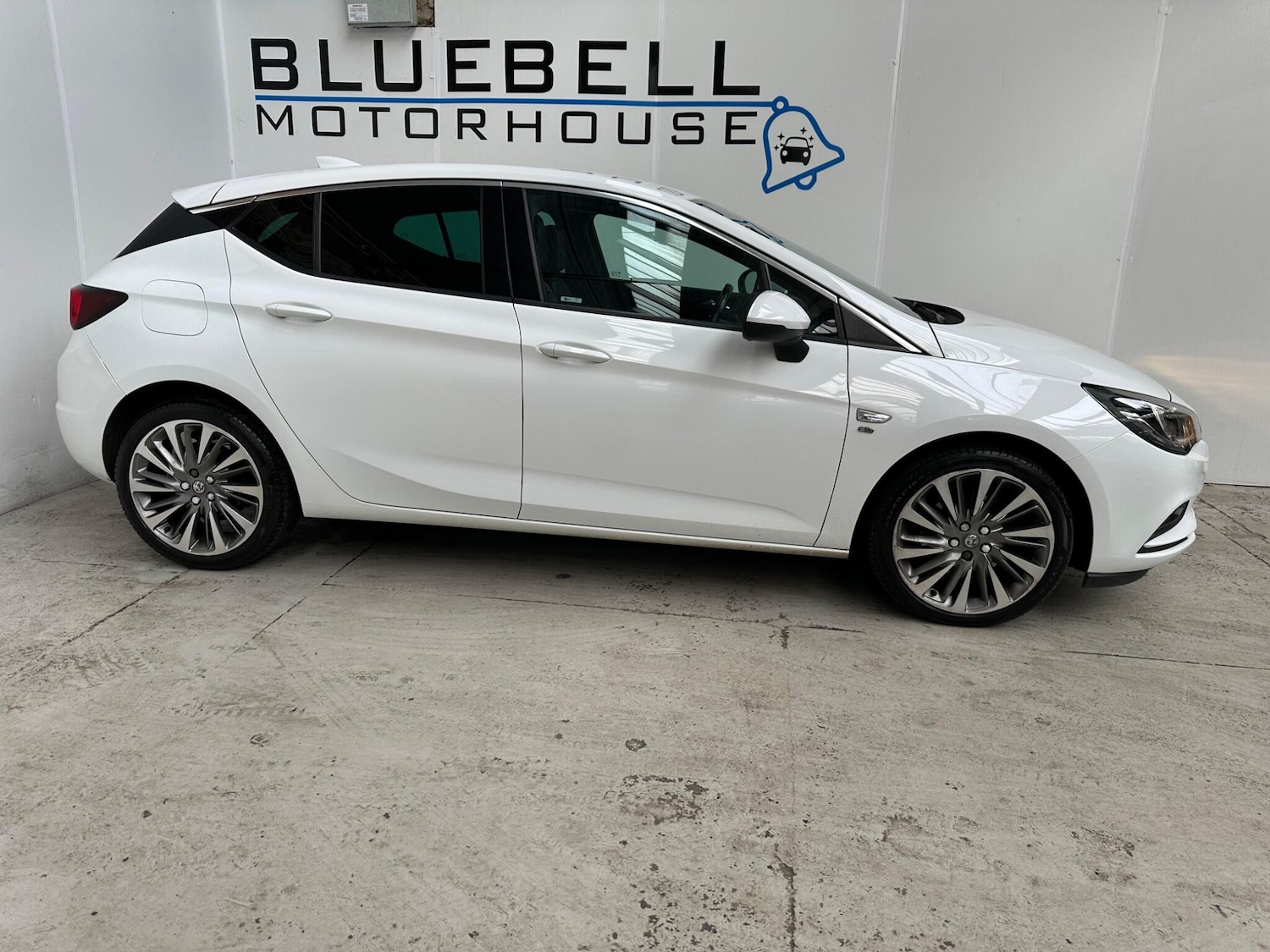 Used Vauxhall Astra 2017 for sale - 77983048: Photo 6