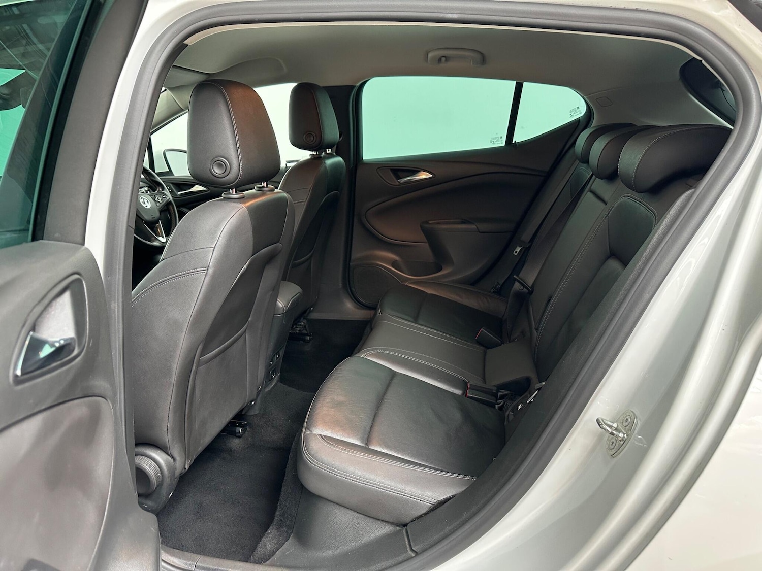 Used Vauxhall Astra 2017 for sale - 77983048: Photo 9