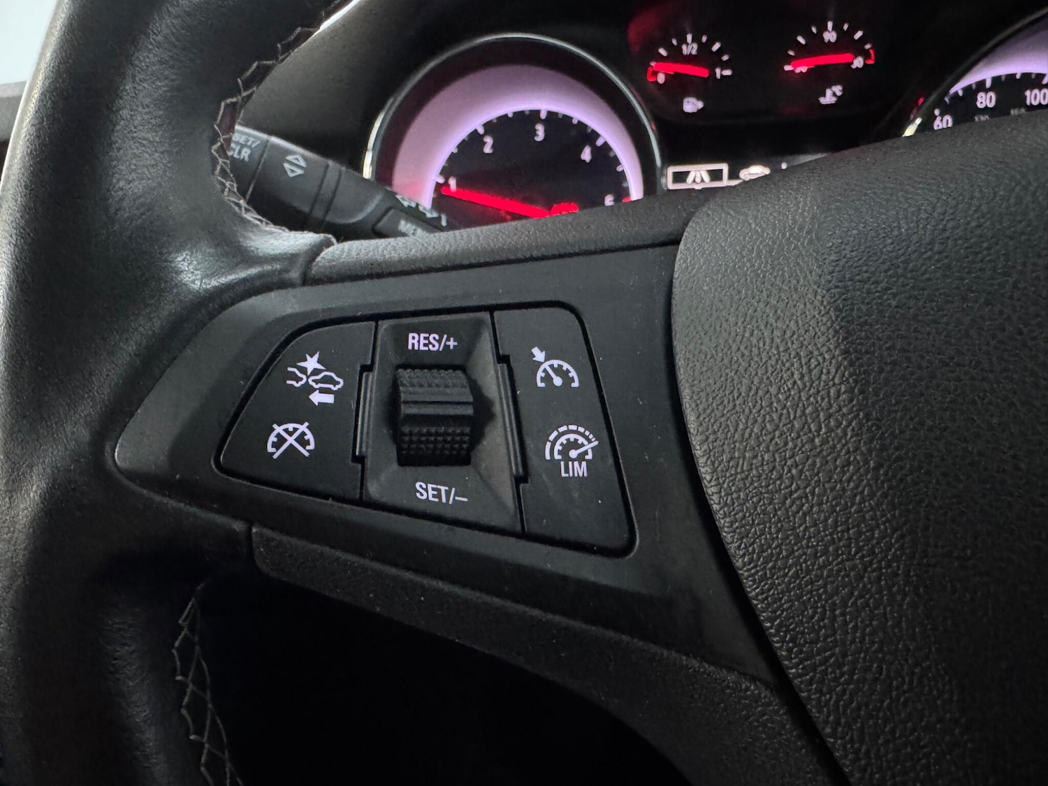 Used Vauxhall Astra 2019 for sale - 78150019: Photo 19