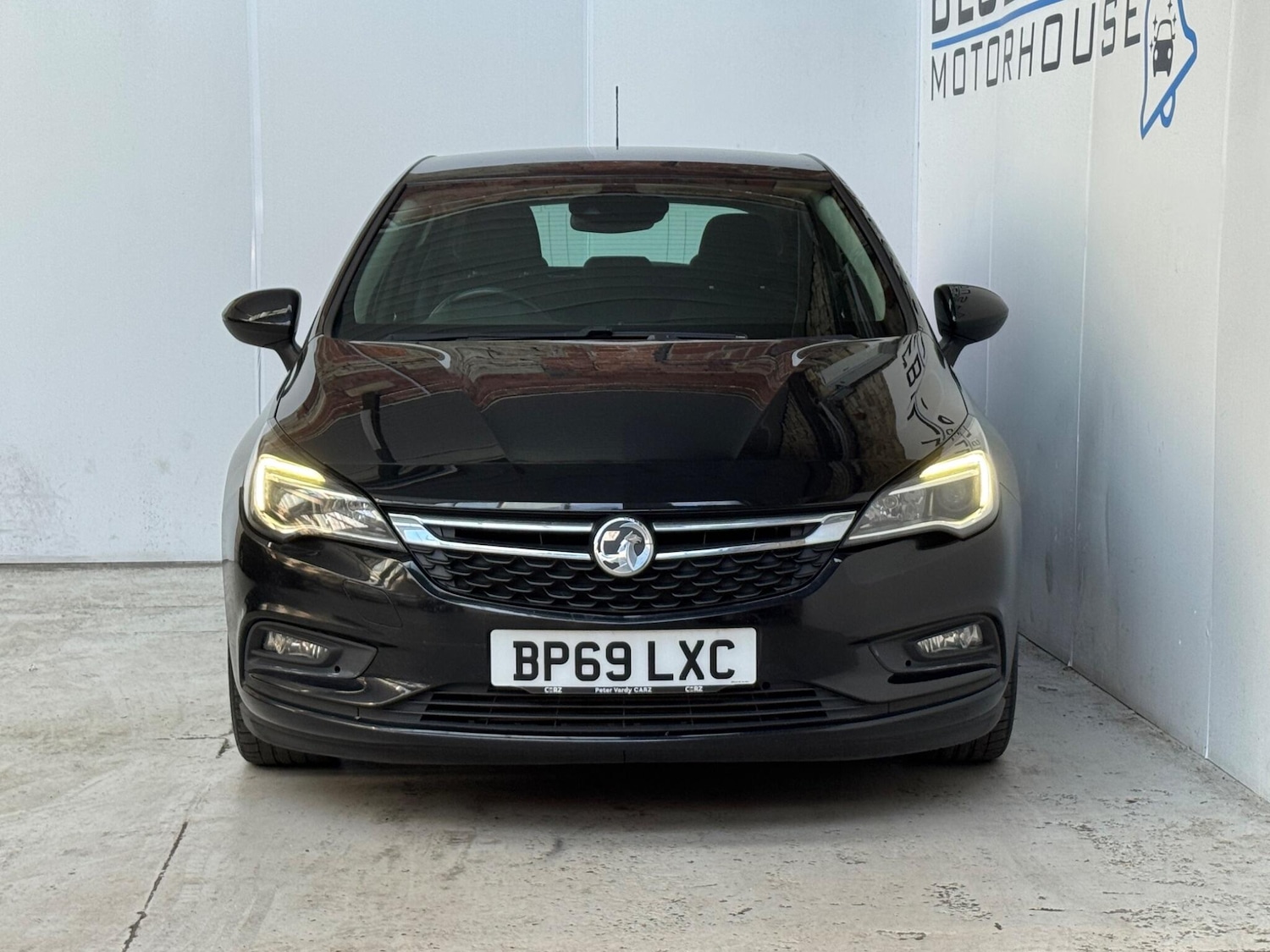 Used Vauxhall Astra 2019 for sale - 78150019: Photo 2