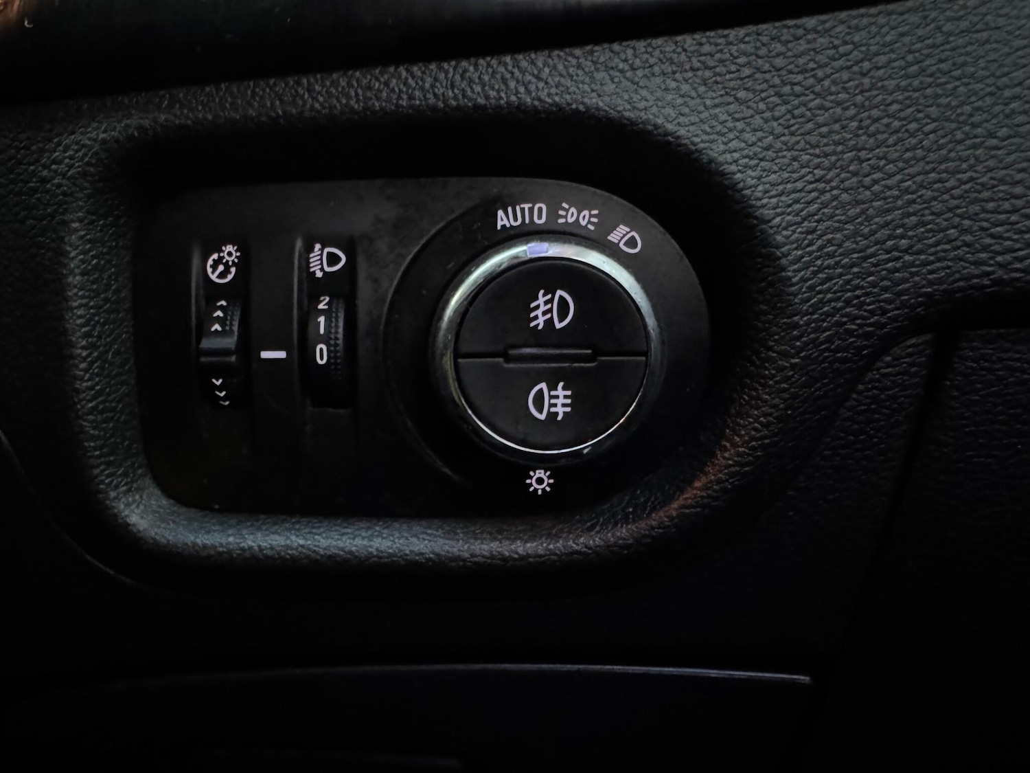 Used Vauxhall Astra 2019 for sale - 78150019: Photo 20