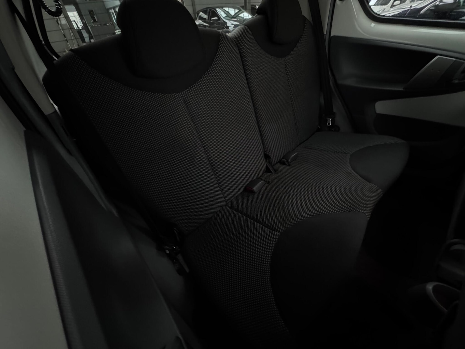 Used Toyota AYGO 2011 for sale - 78149997: Photo 11