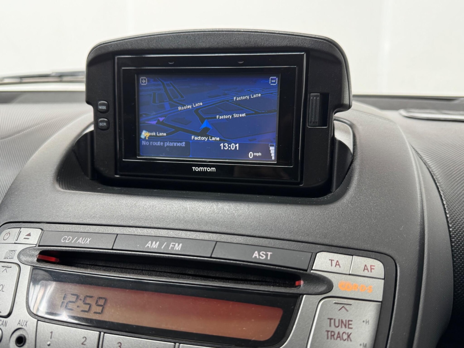 Used Toyota AYGO 2011 for sale - 78149997: Photo 13